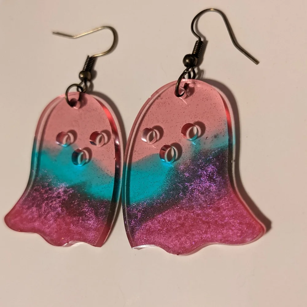 Pink Ghost Earrings Handmade Resin Halloween Sparkly Goth Spooky Cute kawaii - Picture 3 of 5
